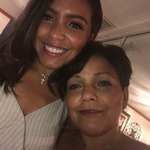 Meet your Posher, Denise